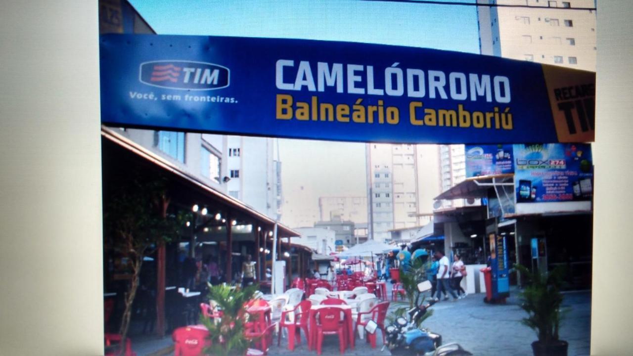 Apto no CENTRÃO do Balneário Balneario Camboriu Exterior foto
